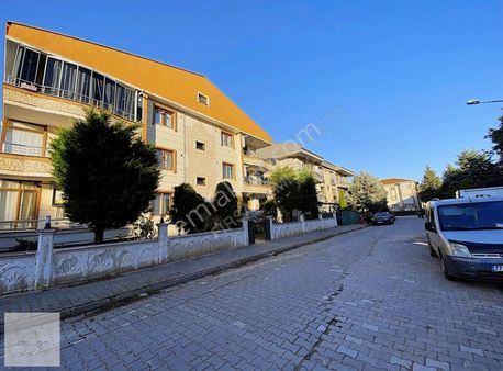 Adnan Menderes'te Satılık 4+1 Daire