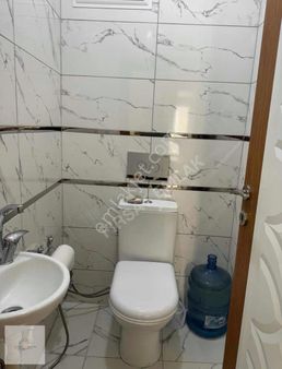 Çiftlikköy Siteler Mahallesı'nde Satılık 3+1 Giriş Üstü Daire