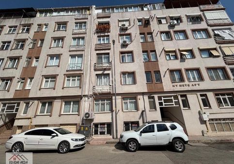 Arda Emlak Ofisin’den Kaleiçi Askeri Lojmanları Yakını Temiz Bakımlı Daire