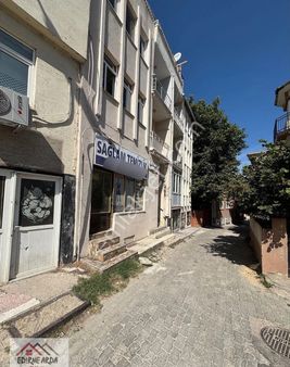 Arda Emlak Ofisin’den Vilayet Yakını Bakımlı Daire