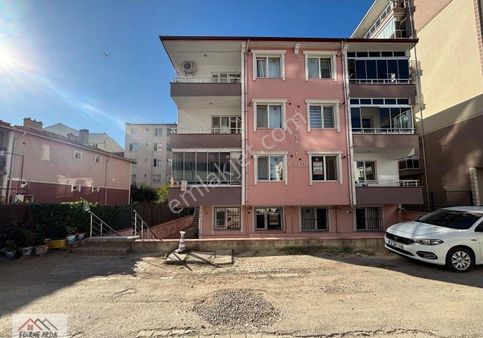 Arda Emlak Ofisinden Erasta Avm’ye Yakını Balkonlu Temiz Daire