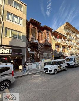 Arda Emlak Ofisin’den Balıkpazarı Yakını Temiz Büro