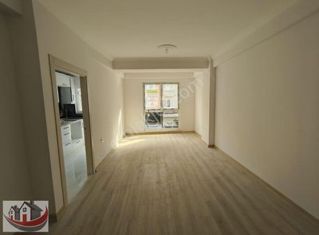 Güneyden Sıfır Binada 2+1.85m2 Cad Üzeri Balkonlu Kiralık Daire
