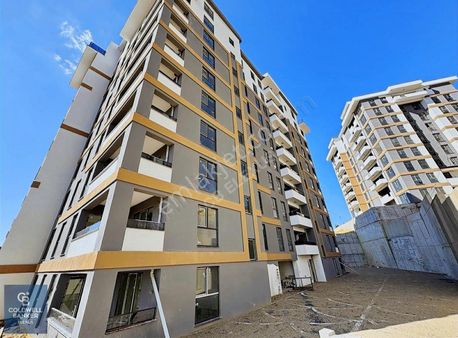 Cb Elexus | Kavanyakoru'da Göl Manzaralı Satılık 2.5+1 Arakat