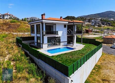 Cb Elexus | Başiskele Damlar'da Lüx 4+1 Satılık Villa