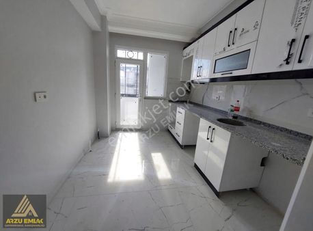 Arzu Emlaktan Zübeydehanım Mah Satılık Asansörlü İkibalkonlu 2+1