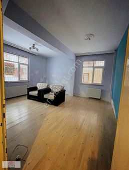 Güngören Haznedar Mh Hisseli 2+1 95m2 Yüksek Giriş Satılık Daire