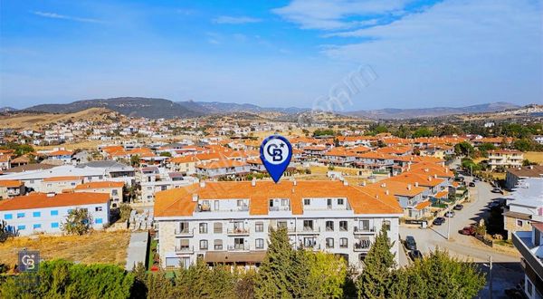 Foça Bağarası Hacıveli Mah. Satılık 2+1 Merkezi Konum Daire