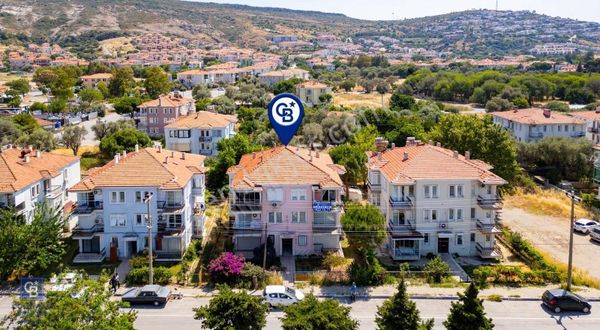 Eski Foça Merkezde Satılık 2+1 Daire