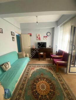 Yenifoça Çarşı İçerisinde Eşyalı Kiralık Müstakil Ev