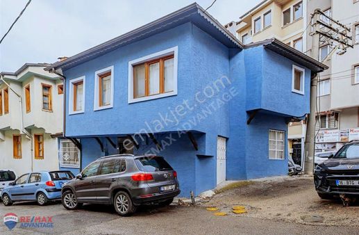 Remax Advantage'den Maksem Cd Müstakil Satılık 5+1 Konak