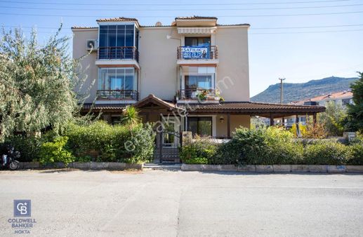 Eski Foça Atatürk Mah. Merkezi Konumda Satılık 2+1 Daire