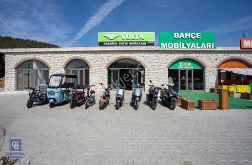 Foça Ilıpınar'da Anayol Üzerinde Satılık Dükkan