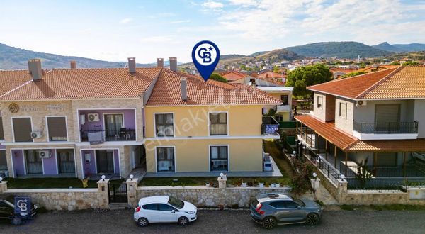 Foça Hacıveli Mah. Havuzlu Sitede Eşyalı Kiralık 2+1 Daire