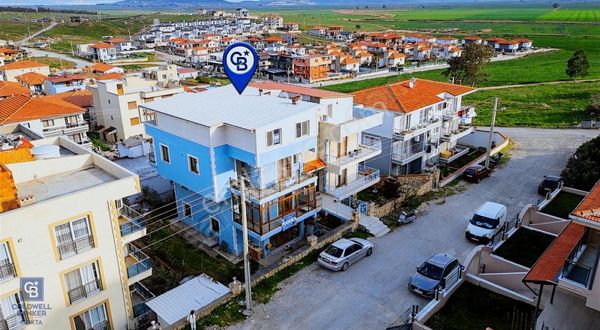 Foça Bağarası Kazım Dirik Mahallesinde Satılık 2 Daire