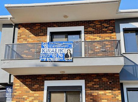 Foça Bağarası Kazım Dirik Mahallesinde Kiralık 2+1 Daire