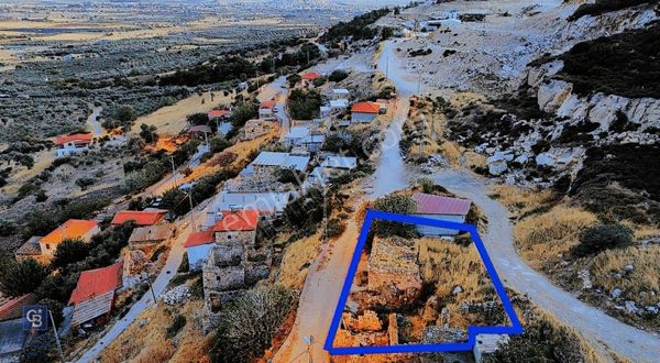 Foça Kocamehmetler'de Satılık 427 M2 Arsa