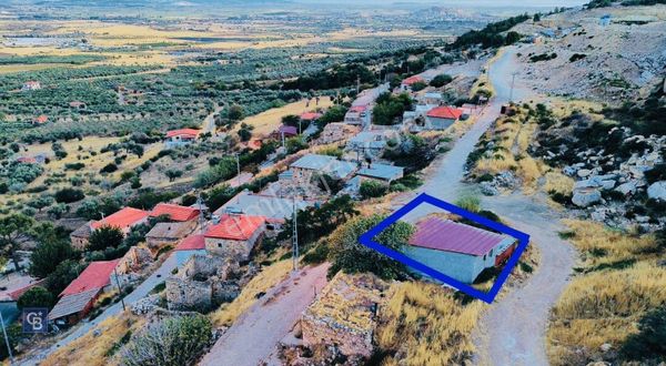 Foça Kocamehmetler'de Satılık 322 M2 Arsa