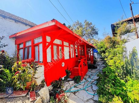 Foça Ilıpınar'da Eşyalı Kiralık 1+1 Müstakil Ev