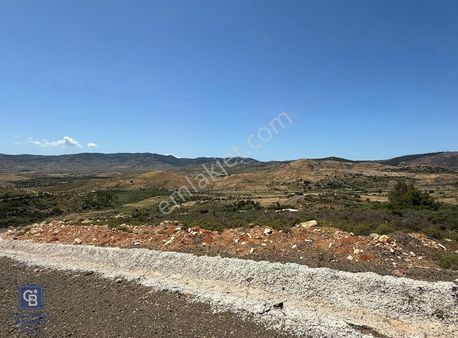 Yenifoça'da Satılık 993 M2 Arsa