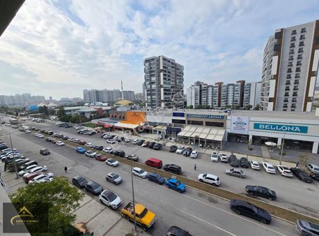 Mavişehir Bulvarda Cadde Üzerinde 2+1 Ofis