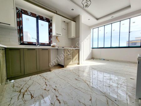 Hcl'den Sıfır 2,5+1 Yeni Mızrak Sitesi Mezitli Kiralık Daire