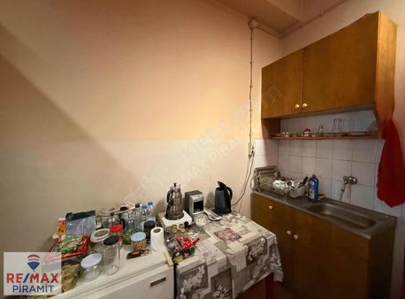 Topkapı 2 Matbaacılar Sitesinde 100m2 Satılık Yatırımlık İş Yeri