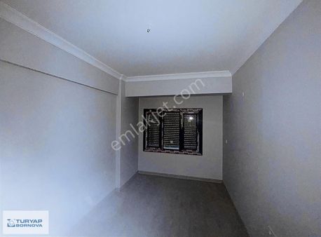 Bayraklı Manavkuyu Satılık 3+1 Daire