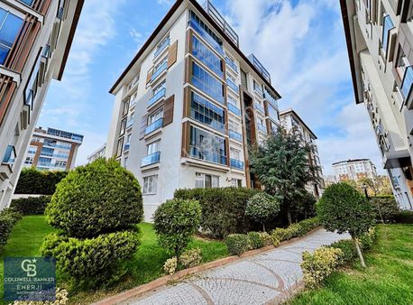 Beylikdüzü Adnan Kahveci Dora Park 2 Sitesinde Satılık 4+1 Daire
