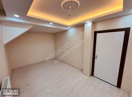 İz Yapı İnş.gayrimenkul Cebeci Mah. Satılık Ters Dublex