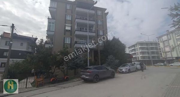 Has Real Estate Gayrimenkul Den Mükemmel Konumda Satılık 3+1