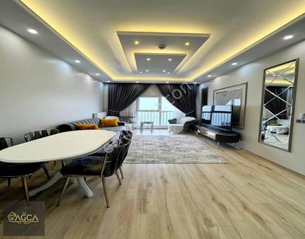 Beylikdüzü Ağca Yapı'dan 1+1 Metrobüse Komşu Daireler