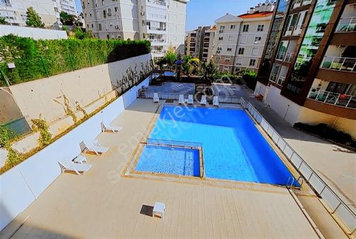 Başkut Emlaktan Körfez Mah.de Site İçi-teraslı 2+1 Satılık Daire