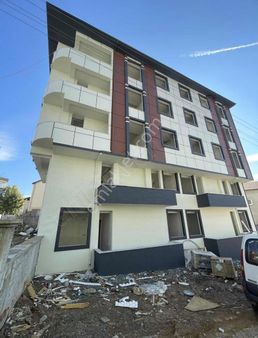 Derince Çınarlı Mahallesinde Geniş Ve Ferah 3+1 Bahçe Dubleksi