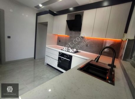 Ultra Dizayan Edilen 1. Sınıf Malzemeli Katta Asansörlü Havuzlu