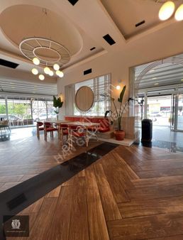 İşlek Cadde Ultra Lüks Dizayn Her Sektöre Uygun Devir Satılık