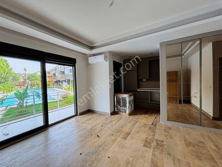 Side Merkezde Satılık Lüx 1+1 Daireler !!!!