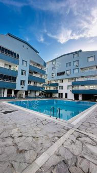 ❗️son Fırsat 1+1 Daire Havuzlu Site İçerisinde Eşyalı Ara Kat❗️