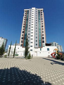 İz'den Bulvar Üzeri Tek Blok Emsalsiz Fırsat Dairesi