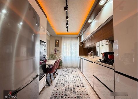 Ş.hastanesi Dibinde 2.kat S.lüx Yapı Bağımsız Sln- E.banyo 3+1 !