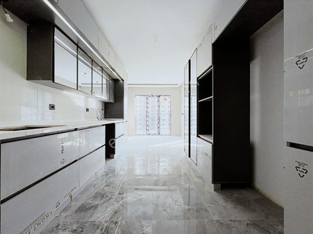 Ovacık'da Ova Gross & Bulvar Yak. 4,5+1 Yüksek Kat Site Dairesi