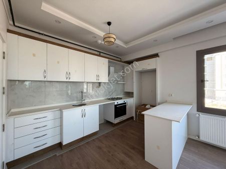 Karınca'dan 75.yıl'da D.gazlı Yıllık Peşin 2+1 Kiralık Daire!!