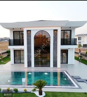 Didim Efeler Mahallesi'nde Satılık Ultra Lüks Tasarım Villa