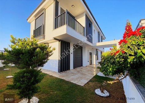 Didim Efeler'de Ultra Lüks Tam Müstakil Satılık Villa