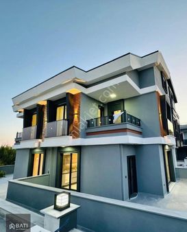 Didim'in Gözdesi Hisar Mahallesinde Satılık Geniş Peyzajlı Villa