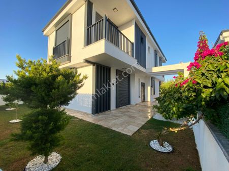 Didim Efeler Mahalesinde Satılık Ultra Lüx Villa