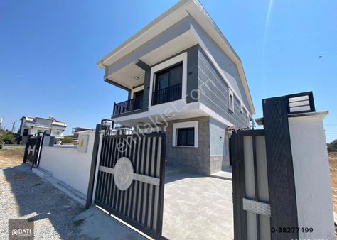 Didim Hisar Mahallesinde Satılıık Havuzlu Otoparklı Villa