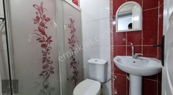 Denize 300m Müstakil Giriş Ve Bahçeli Verandalı Nefis 2+1