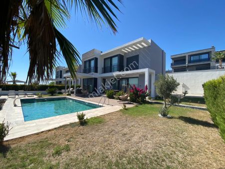 Ultra Lüks D Marin Ve Adalar Deniz Manzaralı Satılık Villa