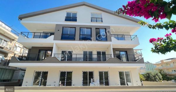 Didim Yeni Mah. Sıfır Denize Yakın Satılık 2+1 Bahçe Katı